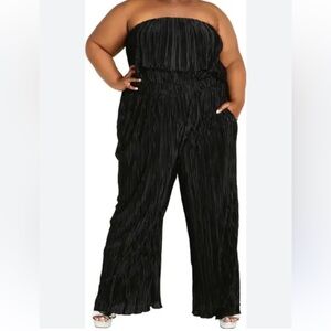 AQUA BLACK PLEATED STRAPLESS JUMPSUIT SIZE LARGE
